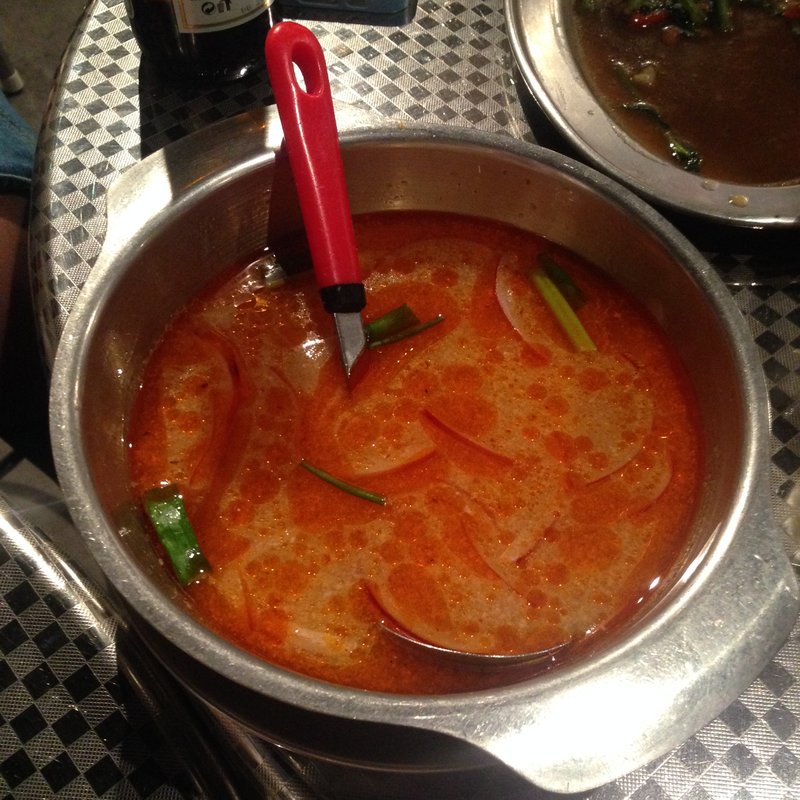 トムヤムクン(タイ料理　あろいなたべた （aroyna tabeta）)