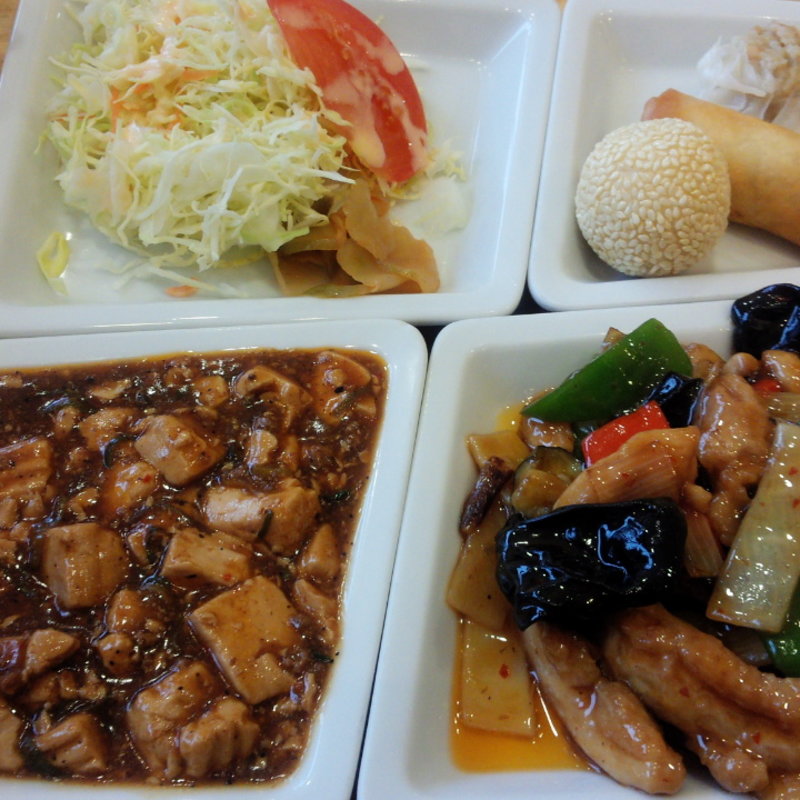 ホリデイ定食　鶏のピリ辛炒め(百楽 )