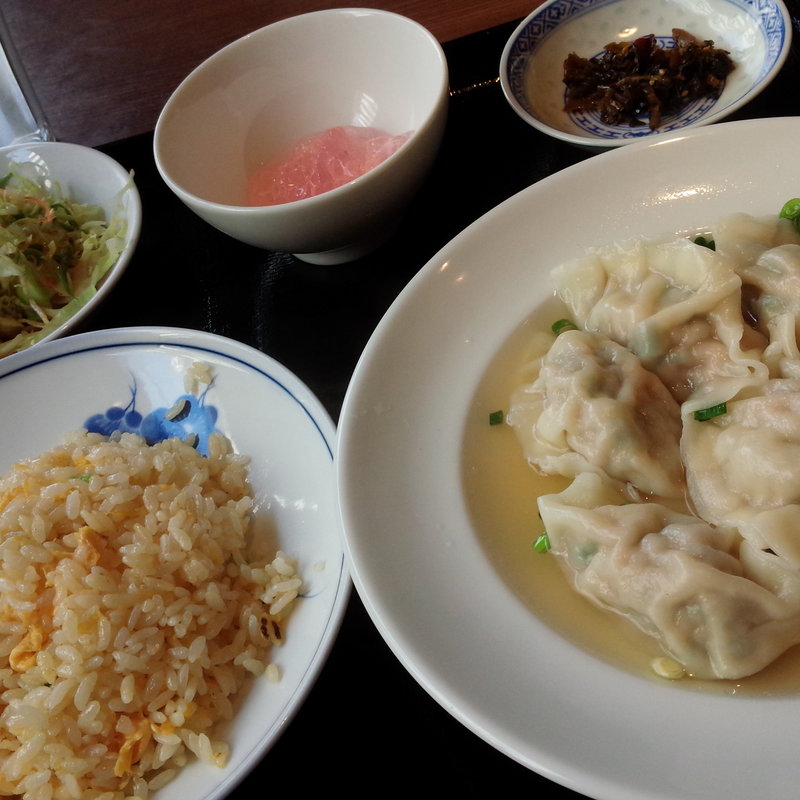 水餃子(6コ)＋半チャーハン(中華ジャスミン （jasmine）)
