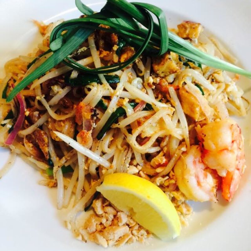 パッタイランチ(ナムプリック　バイ　メイパクディ （Nam Phrik By MayPakdee）)