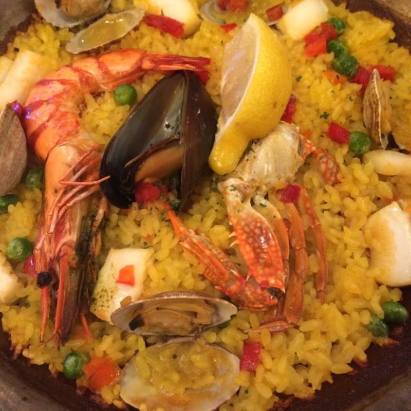 海の幸のパエリアランチ(アマポーラ ルミネ横浜店)