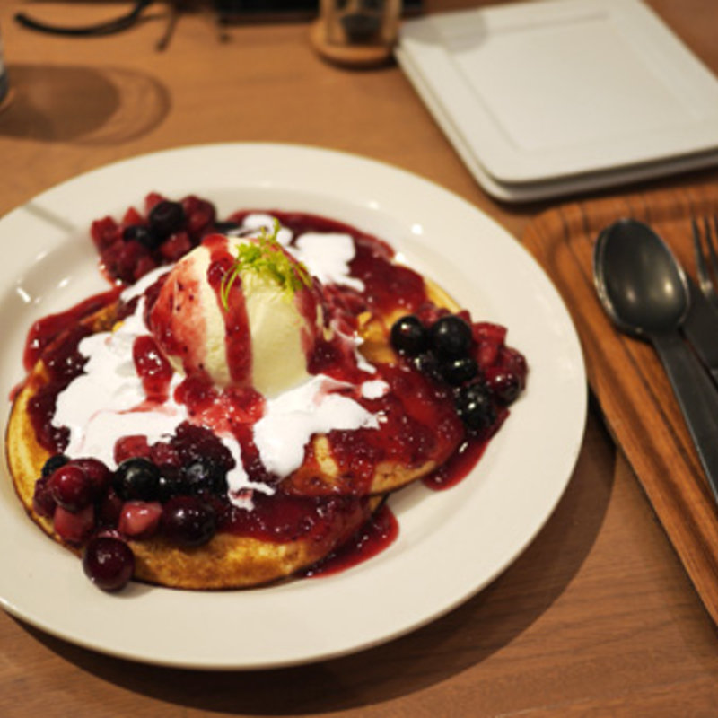 ベリーベリーハッピー(ダブル)　(いしがまやハンバーグ アトレ吉祥寺店)