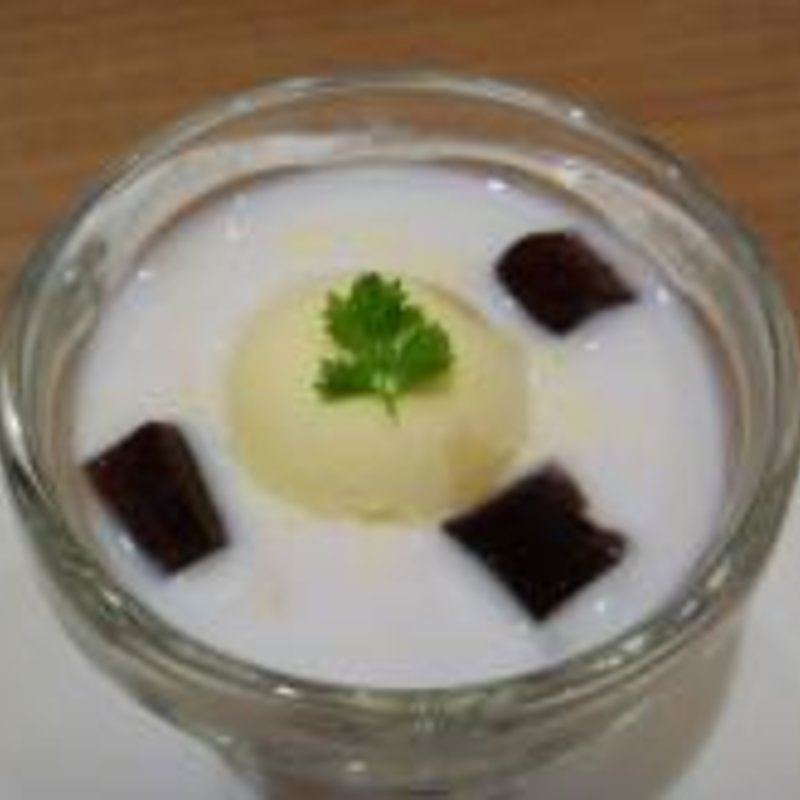 ココナッツミルクとアイスクリーム(オリーブハウス 吉祥寺アトレ店)