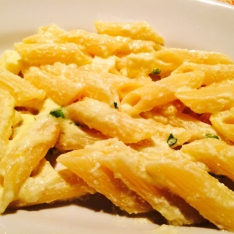 レモンとリコッタチーズのパスタ(ラ・バレーナ)