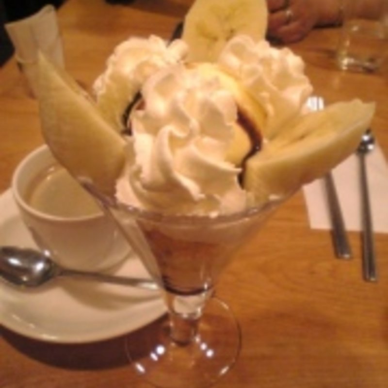 チョコバナナパフェ(オリーブハウス 吉祥寺アトレ店)