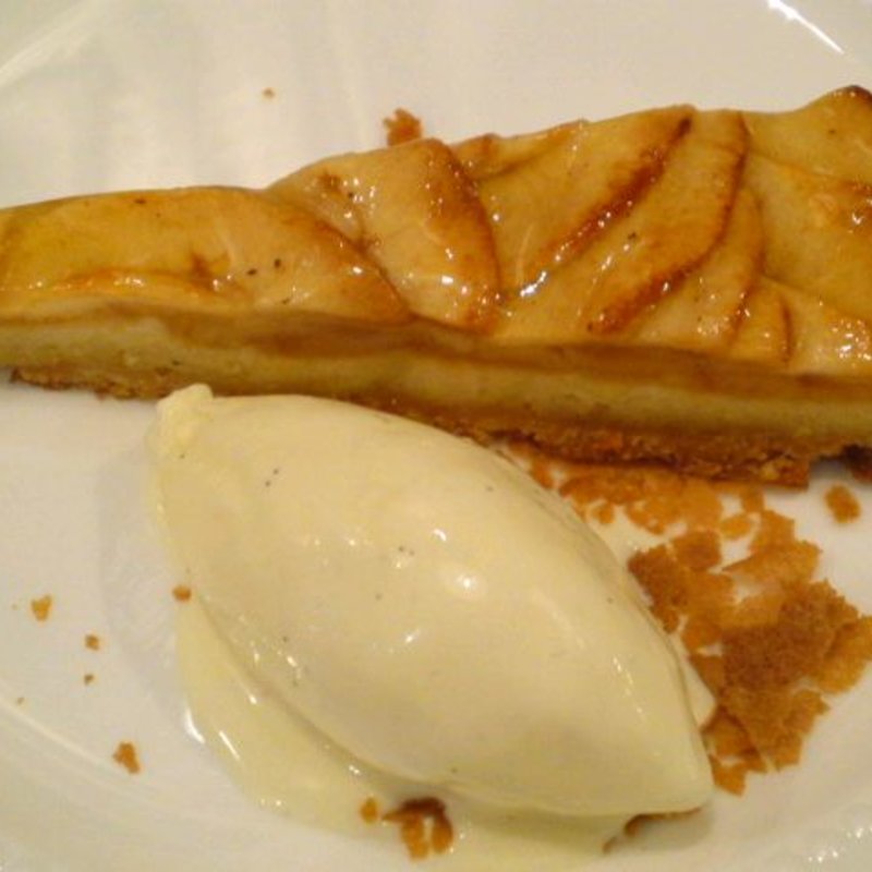 タルト･ポワール(PATISSERIE TOOTH TOOTH 三宮店)