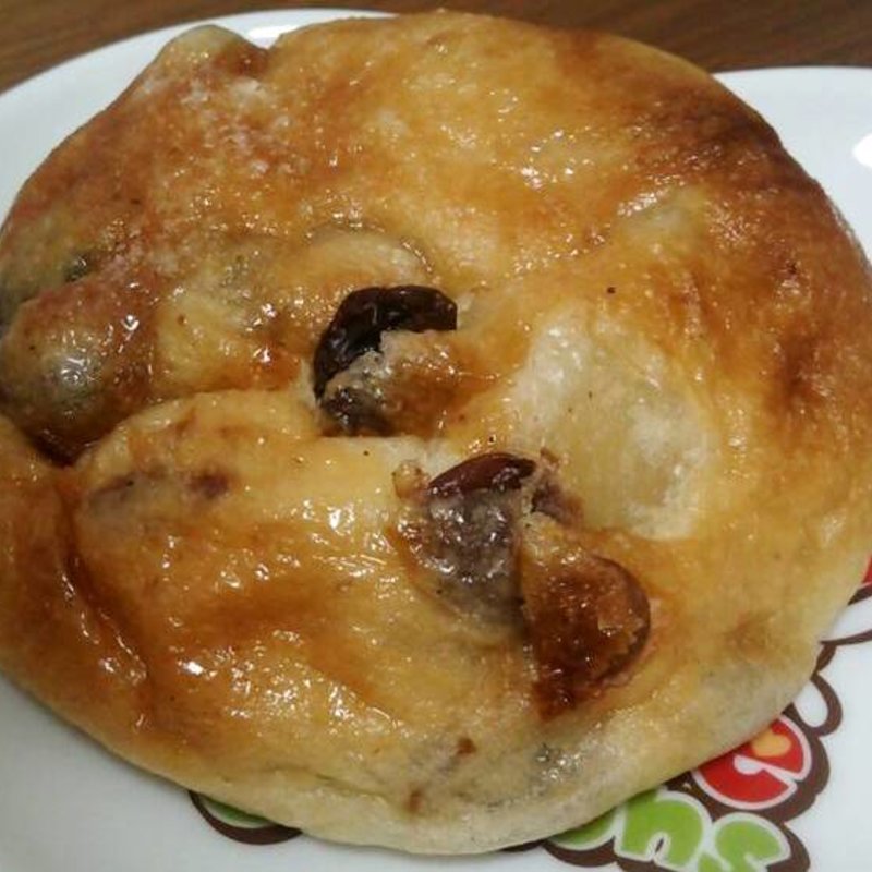 レーズン　アマンド・クリーム(パネ・ポルチーニ （PANE PORCINI）)