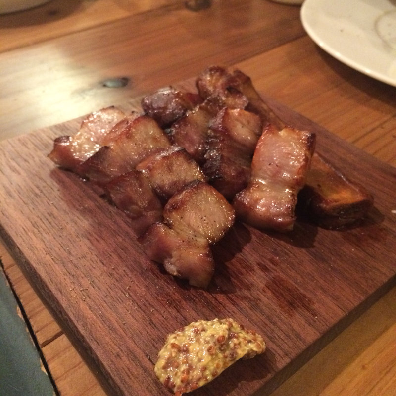 スペアリブ(鶏と玉子のオオモリヤ)