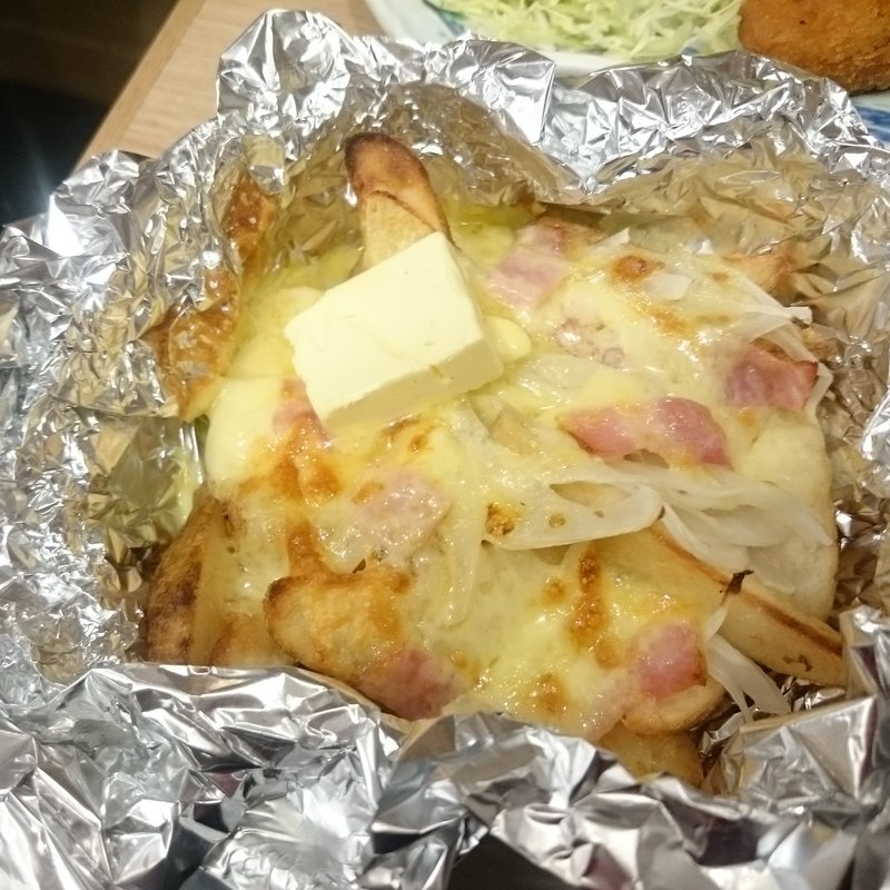 じゃがバタチーズ焼(築地食堂源ちゃん マークイズみなとみらい店)