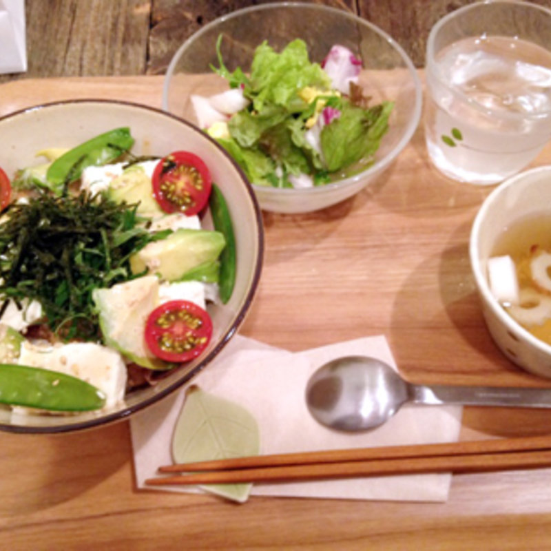 お豆腐とアボカドの味噌だれセット(豆腐のお店はらのキッチン アトレ吉祥寺店)