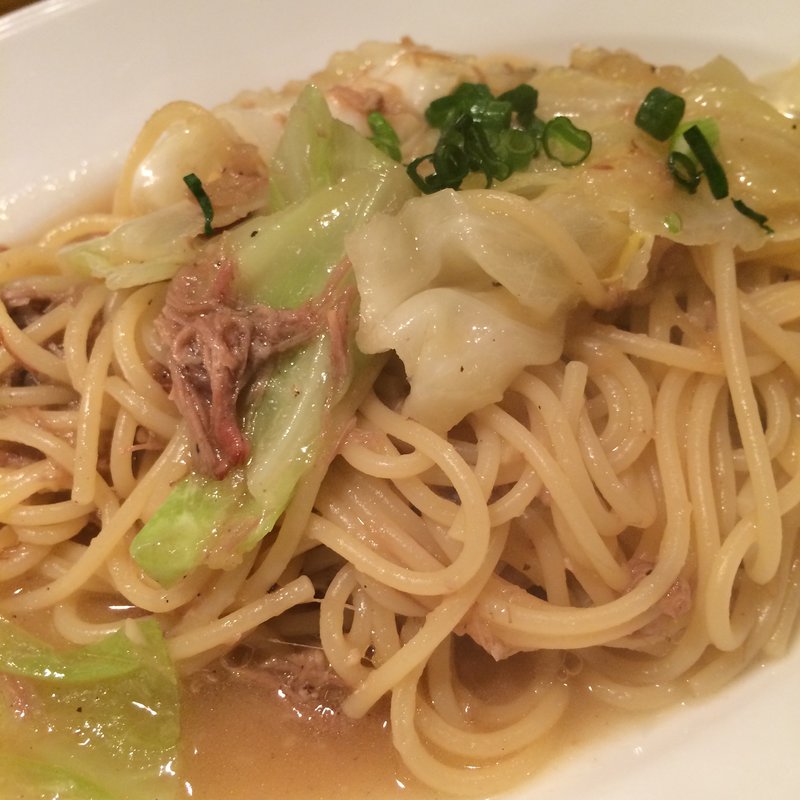 キャベツとコンビーフのパスタ(ティファニー)
