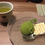 抹茶アイス(GREEN TEA RESTAURANT 1899 OCHANOMIZU （グリーン ティー レストラン イチハチキュウキュウ）)