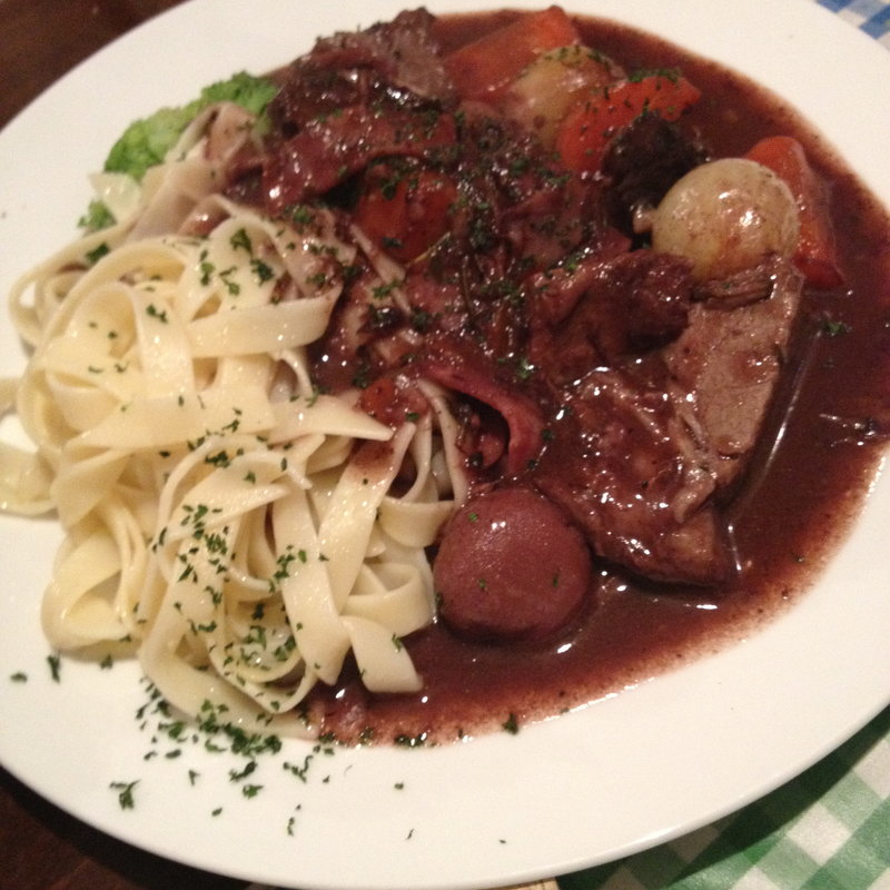 和牛ほほ肉のブレゼ　ブルギニヨン風(キャトルアブリール)