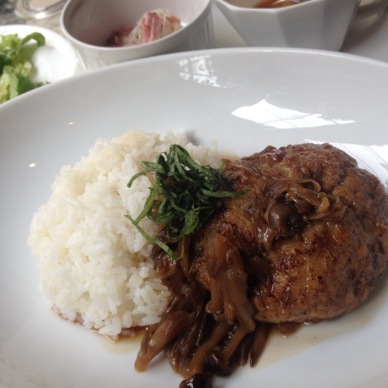 和風てりやきハンバーグランチ(TOMOSHIBI （トモシビ）)