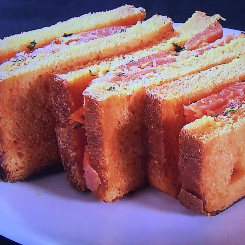 スモークサーモンと人参のサラダ　オレンジ風味(ル・プチメック 2号店)