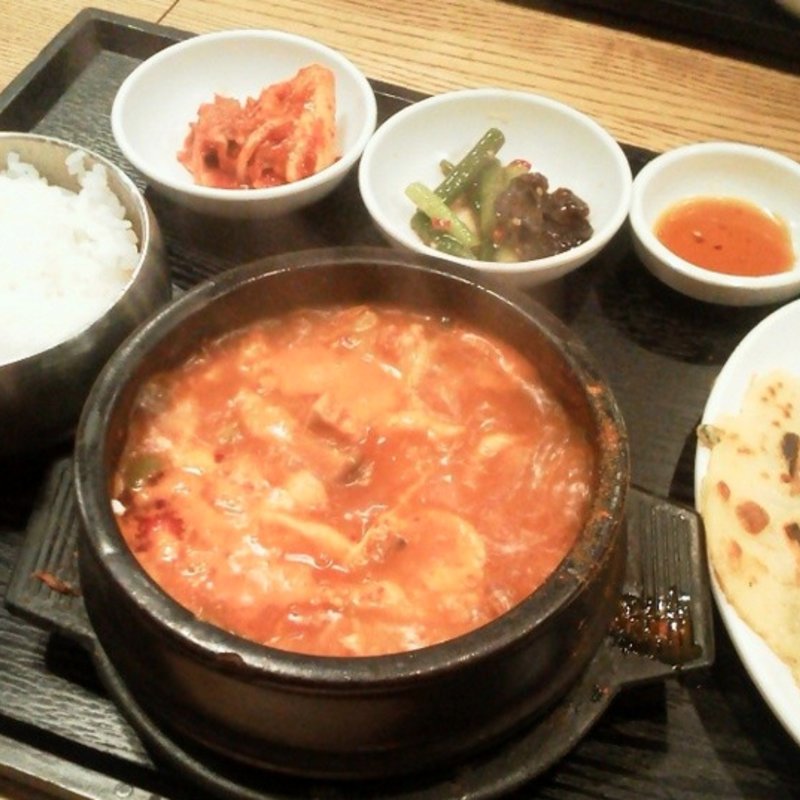 スンドゥブ定食(ポチャ )