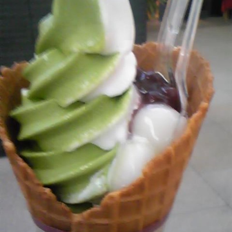 抹茶ミルク白玉ソフト(茶寮 伊藤園 羽田空港店)