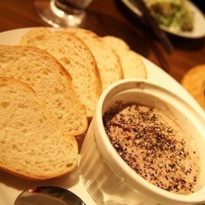 鶏レバーのパテ　マデラ風味(ビストリア （Bistria）)