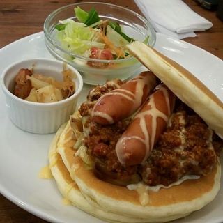 スパイシーな香りのキーマ咖喱のパンケーキ(mog 京橋店 （モグ）)
