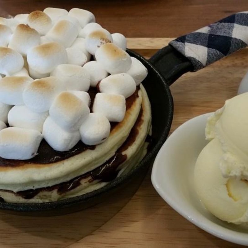 焼きマシュマロとチョコレートのパンケーキ(mog 京橋店 （モグ）)