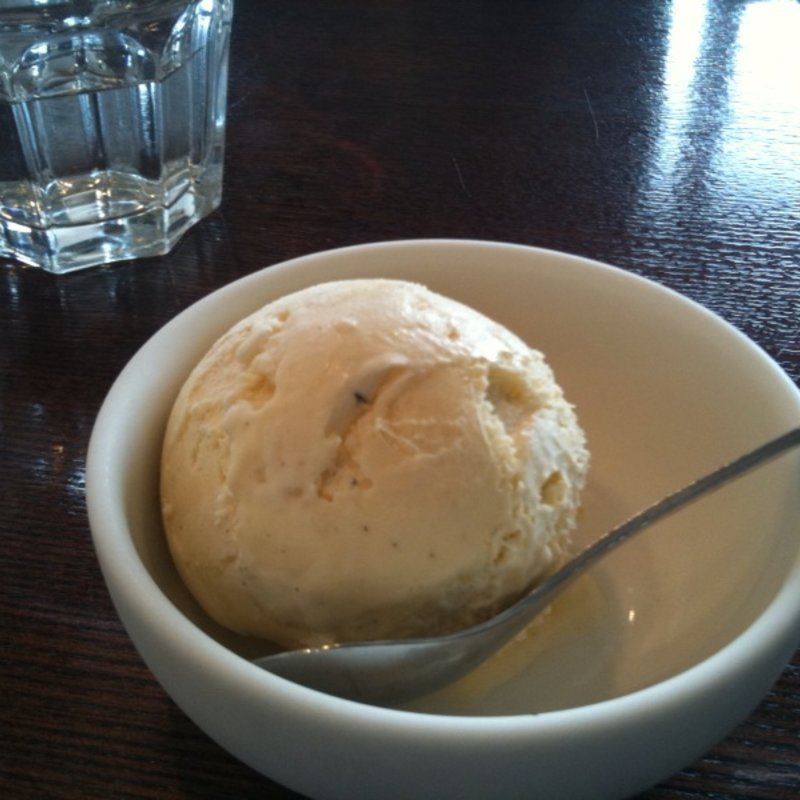 バニラアイス(和カフェ　yusoshi)