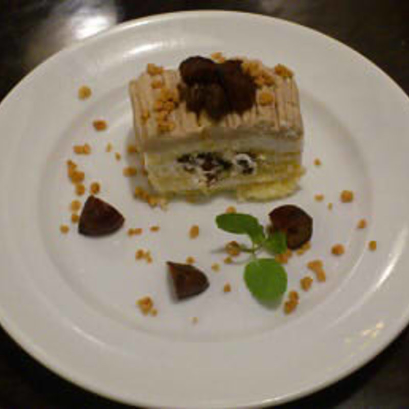 渋皮栗とラムレーズンのモンブラン　(和カフェ　yusoshi)