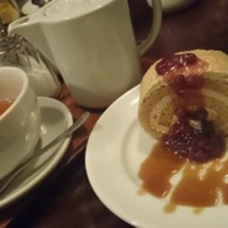 和風のロールケーキ　(和カフェ　yusoshi)