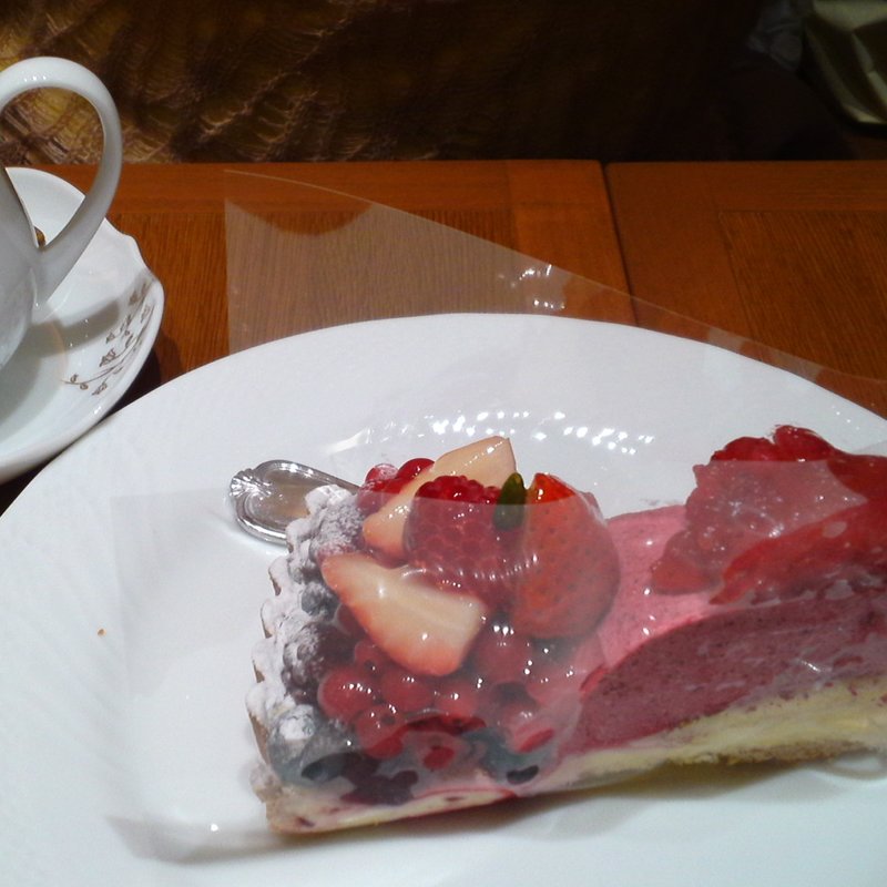 赤い果実のタルト(デリス・デュ・パレ あべのキューズモール店 （Delices du palais）)
