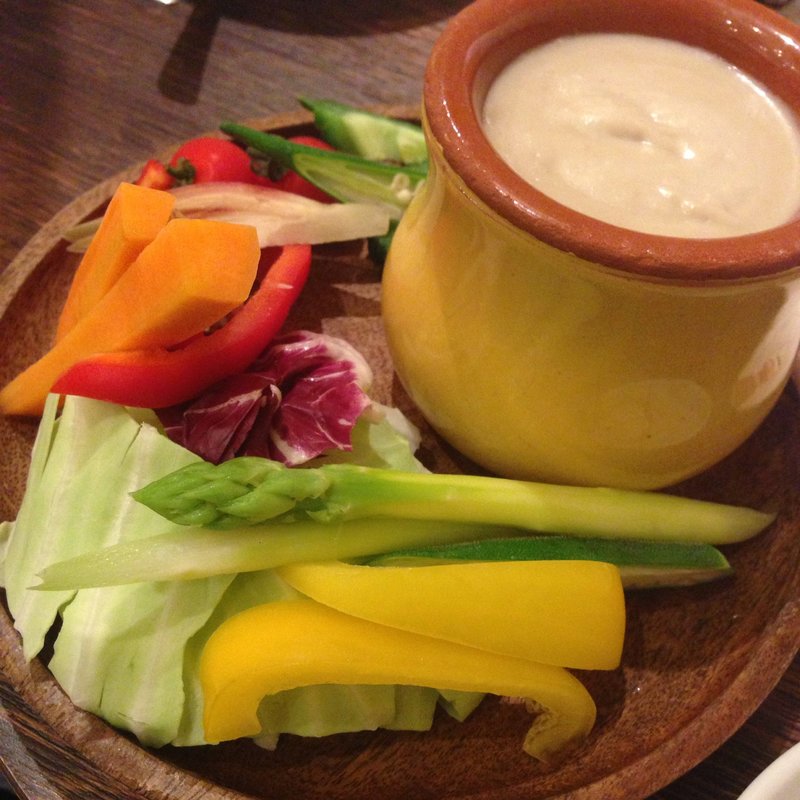 季節野菜のバーニャカウダ(イタリアンバル バル道 )