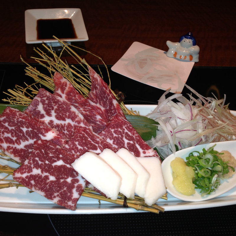 熊本特産霜降り馬刺しコーネ付(相撲茶屋 寺尾 大阪店 )