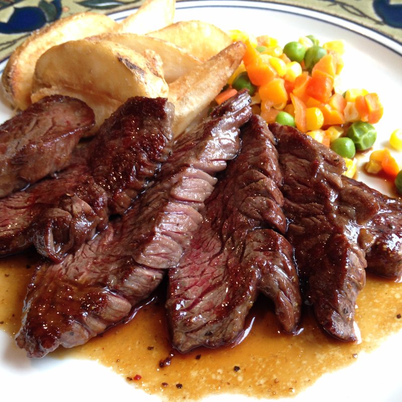 ランチBコース（ビーフステーキ・ポリネシアンソース）(バッファロー)