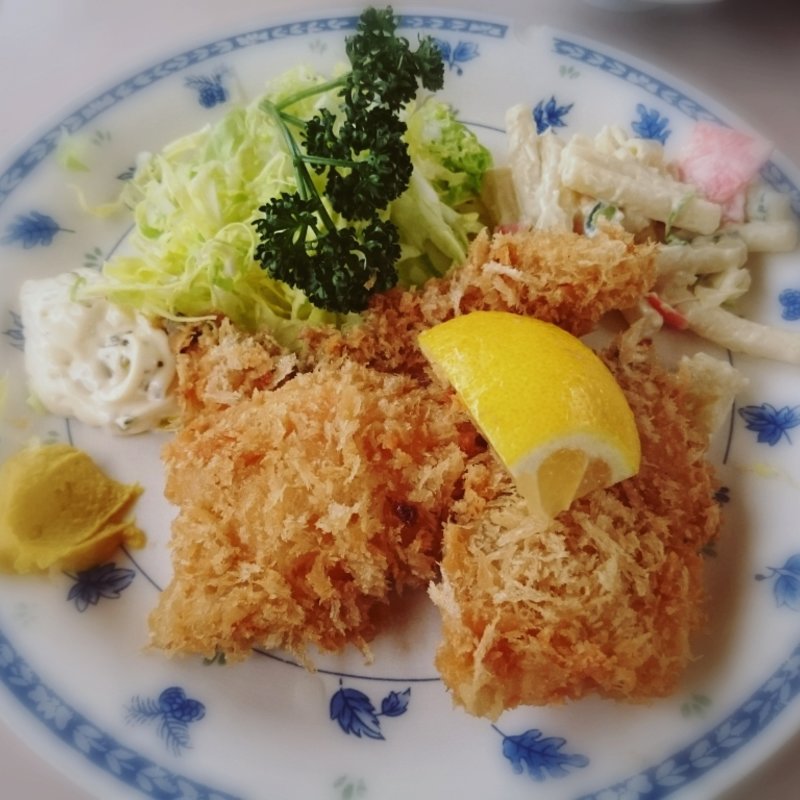 鮭フライ定食(磯野家 （いそのや）)