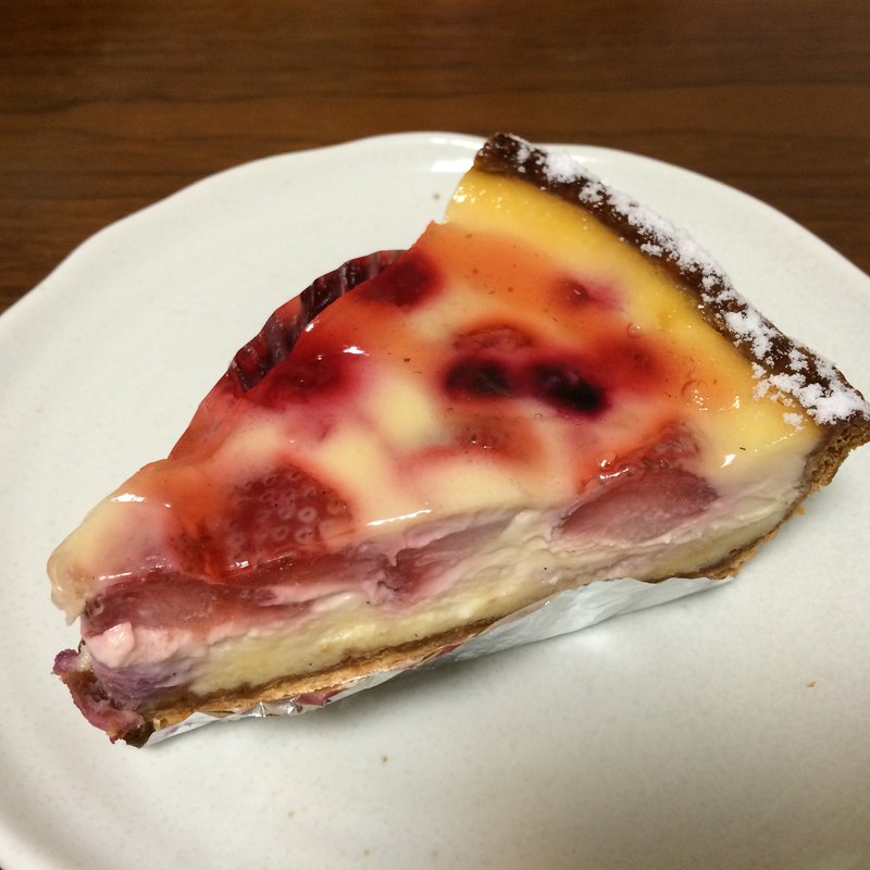 赤いフルーツのクラフティ(ムーラタルト)