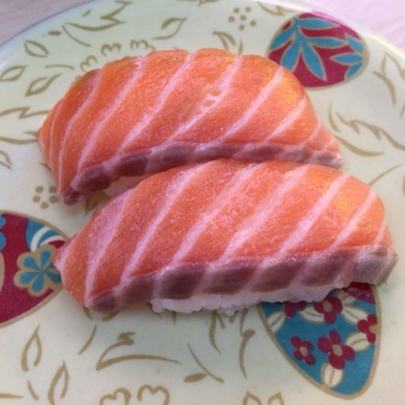サーモン(回転ずしとら)