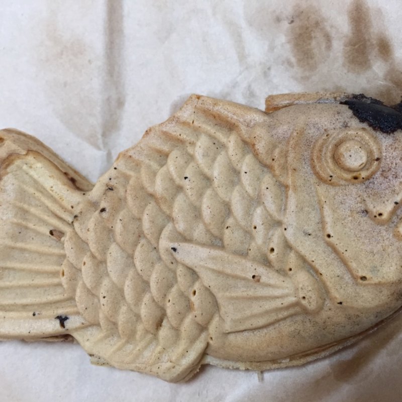 上六たい焼き(たい焼き メタルキング)