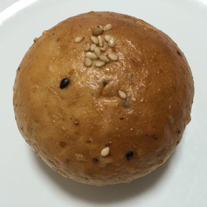 プチ17穀ロール(ベーカリー＆カフェ ル・パセリ)