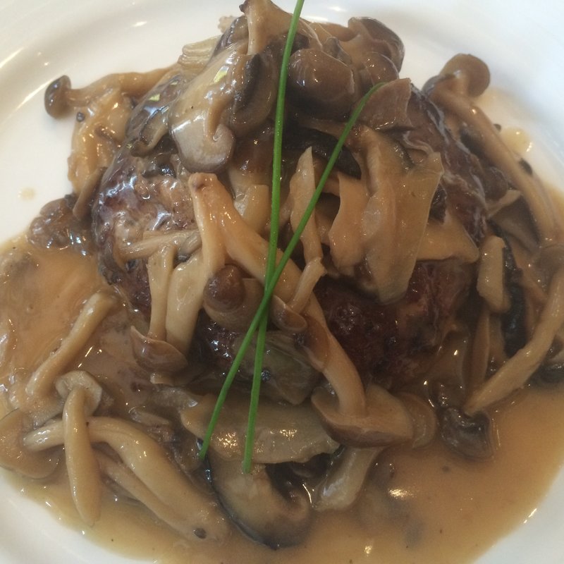 ハンバーグ　きのこソース(ポートサイドレストランKISHIDA)