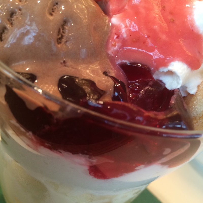 ストロベリー＆フルーツのパルフェ(カフェラ 大丸梅田店)