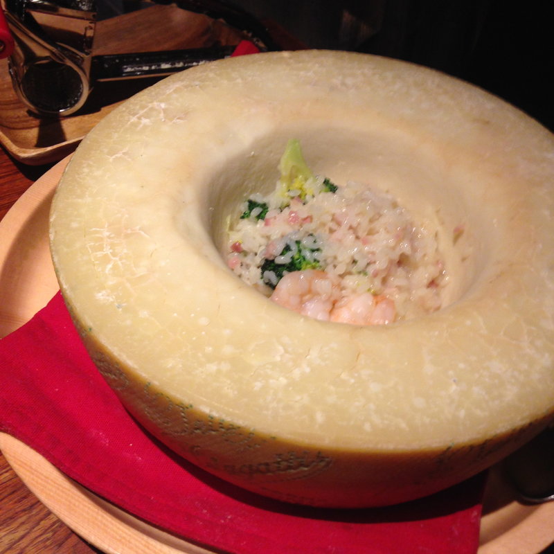 大きな器のチーズリゾット(飯家おかん ひま和り （ヒマワリ）)