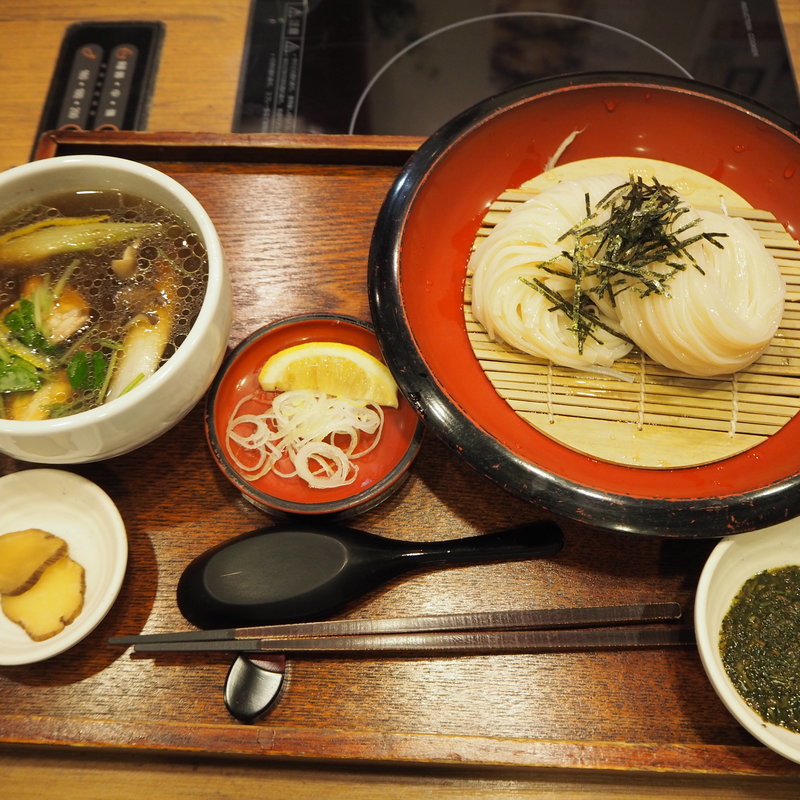 つけ地どりうどん(秋田稲庭うどん眞壁屋池袋東武店)