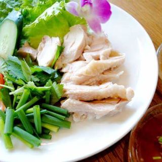 蒸し鶏のエスニック(スナンカフェ （Sunan Cafe）)