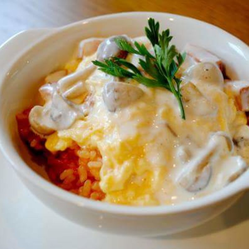 きのことクリームオムライス(スナンカフェ （Sunan Cafe）)