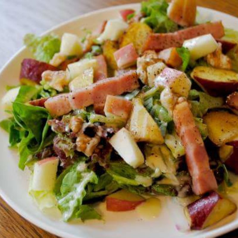 さつまいもとりんごのサラダ(スナンカフェ （Sunan Cafe）)