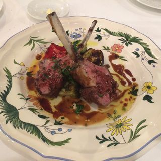 仔羊の背肉ロースト(レストラン ラベイユ )