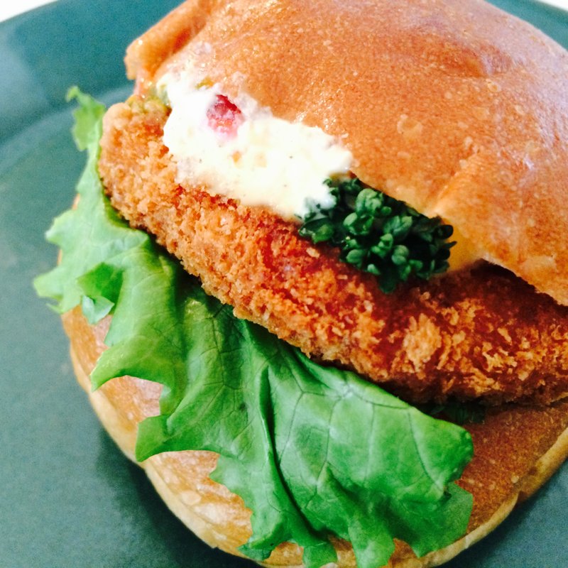 エビカツサンド(ベーカリーカフェ 明治堂 （MEIJIDO）)