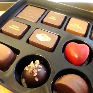 チョコレート10個入り(ピエールマルコリーニ銀座店)