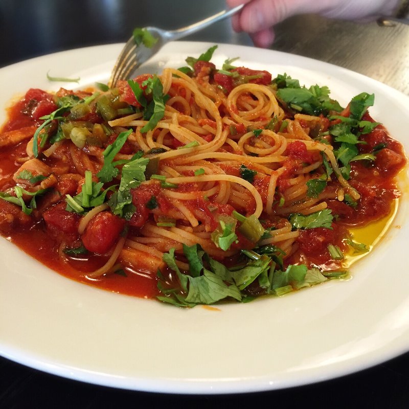 ピリ辛トマトソースのパスタ(SPUMO （スプーモ）)