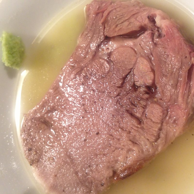 ゆでタン(新宿ホルモン酒場)