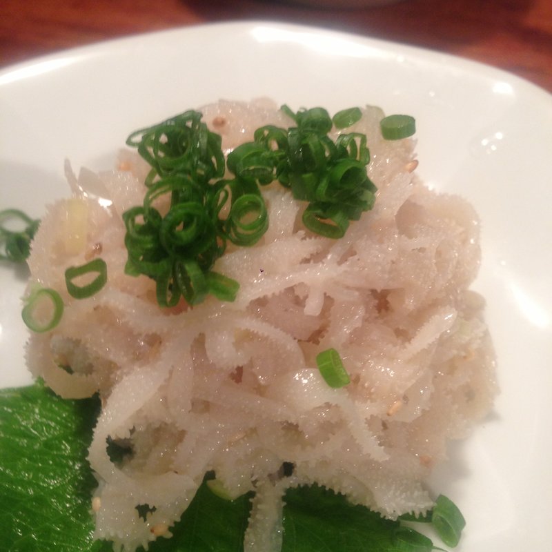 白センマイ刺し(新宿ホルモン酒場)