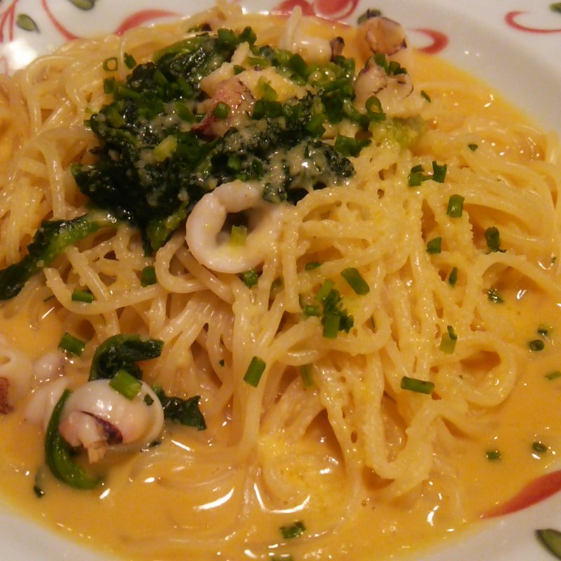 ヤリイカとホウレン草のクリームパスタ(鎌倉パスタ)